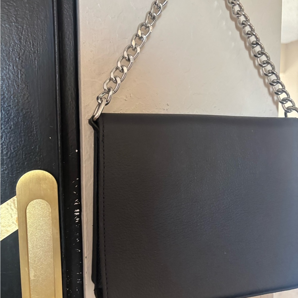 ( Bolongaro Trevor ) black pebble
Leather shoulder bag - Picture 7 of 14